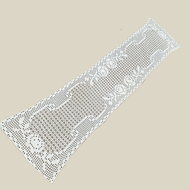 Decoratiune ,traversa mileu crosetat bumbac