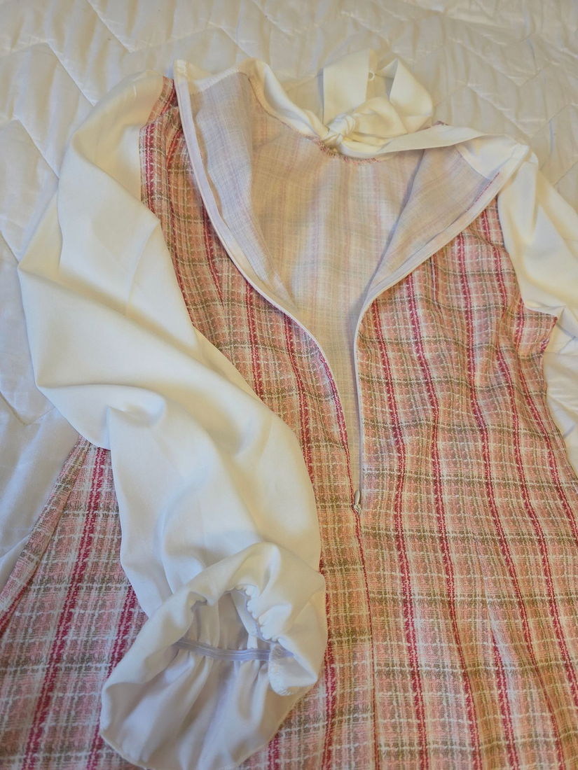 Rochie de zi, cu mâneci