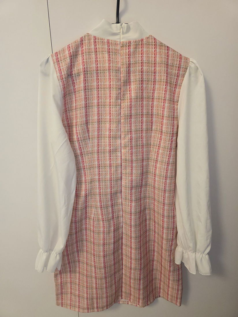 Rochie de zi, cu mâneci