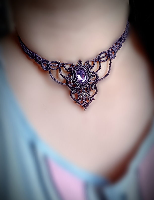 Colier elegant mov micromacrame Swarovski