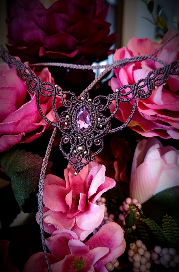 Colier elegant mov micromacrame Swarovski