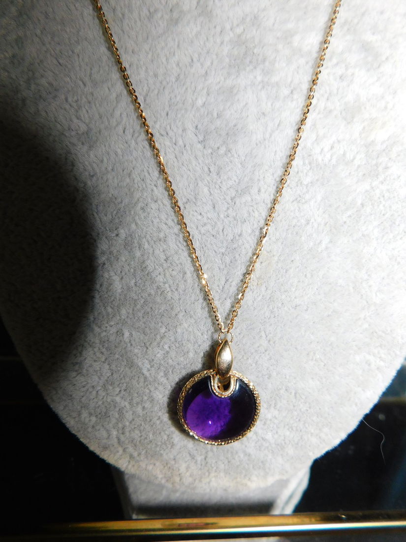 Lantisor aur  14 k , nou , 5.99    grame  , pandant  ametist pur Peru ,