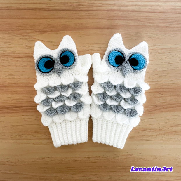 BUFNITE ALBE - Manusi fara degete pentru adulti, crosetate. Manusi inedite handmade. Manusi practice.  LA COMANDA
