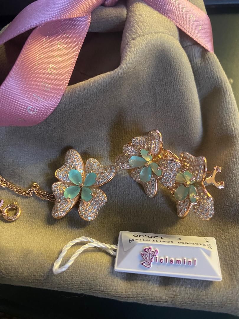 Set nou, Italia , spectaculos, argint ,  piatra lunii,  opal , cercei   pandant si lantisor