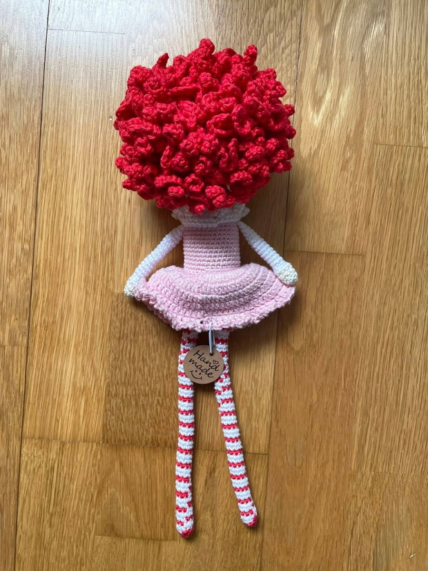 Amigurumi, balerina cu par rosu, jucarie crosetata
