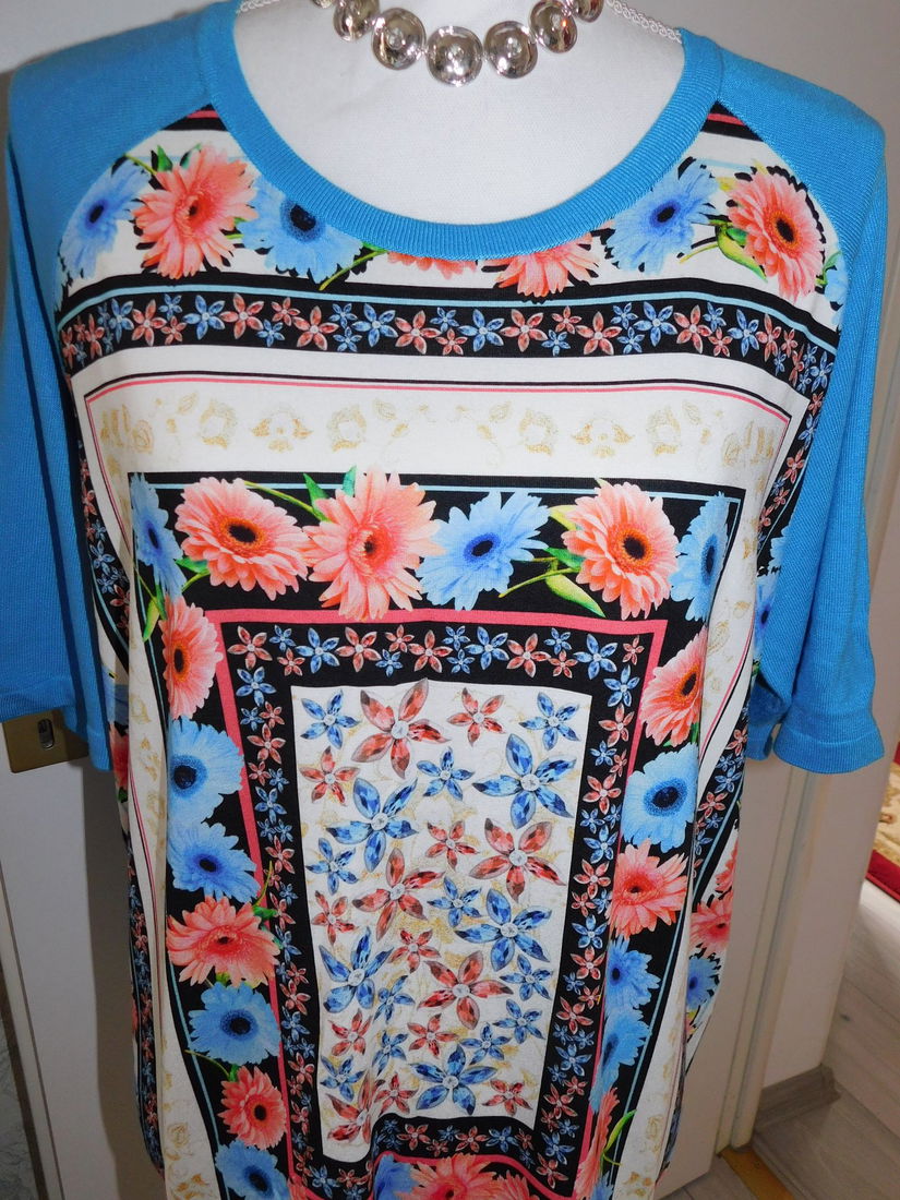 Bluza noua, fina ,  etichete atasate, masura 50 ,  deosebita, colier Zara  nou, cadou
