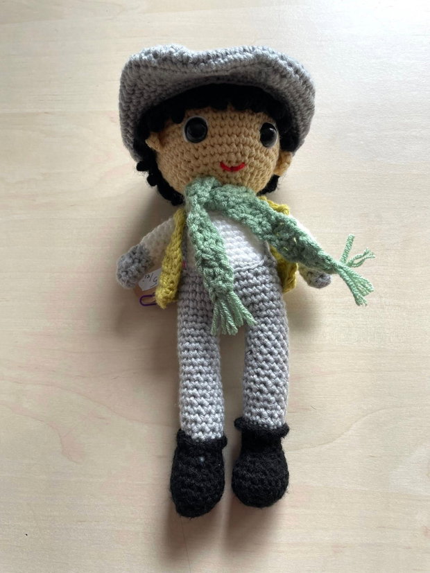 Amigurumi, baiat cu basca, jucarie crosetata