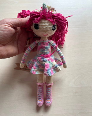 Amigurumi, printesa inorog, jucarie crosetata