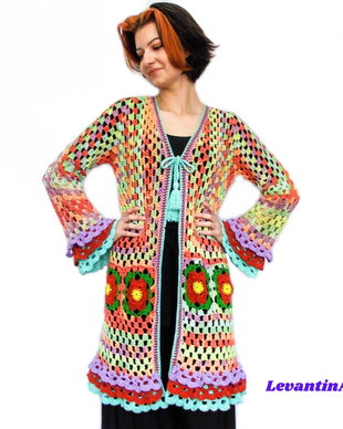 Cardigan multicolor cu volane si flori. Cardigan dama cu maneci largi.  Pulover descheiat handmade