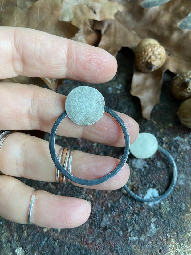 Cercei din argint 925, cu tija, cercuri mari partial oxidate