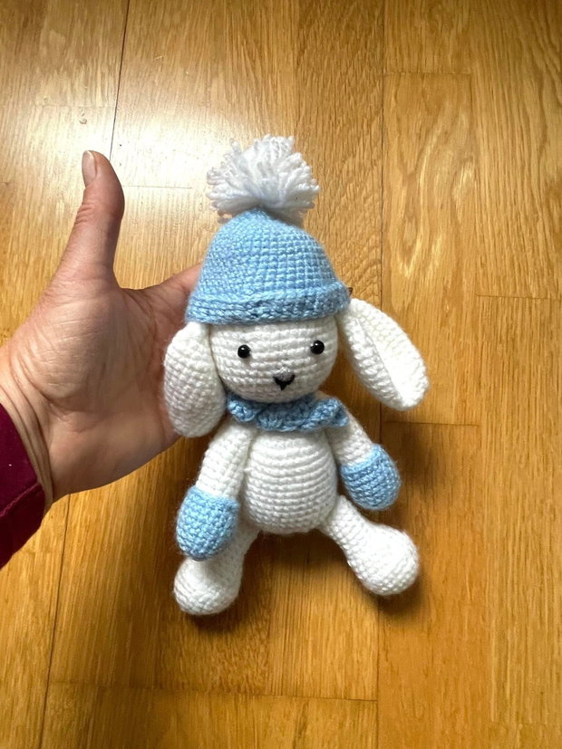 Amigurumi, catel cu caciulita, jucarie crosetata