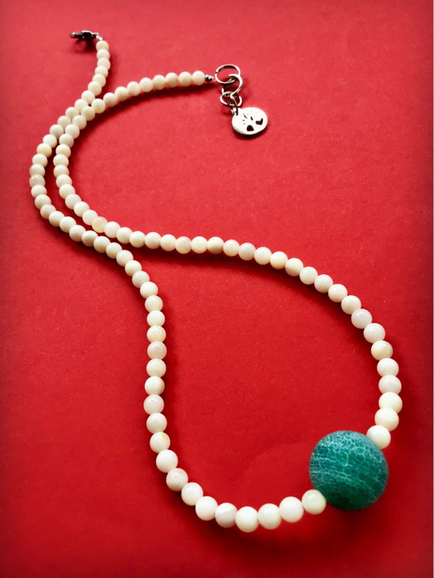Colier vintage sidef alb & agata Frost verde