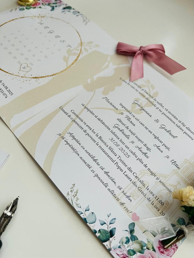 invitație personalizată cu fundiță roz