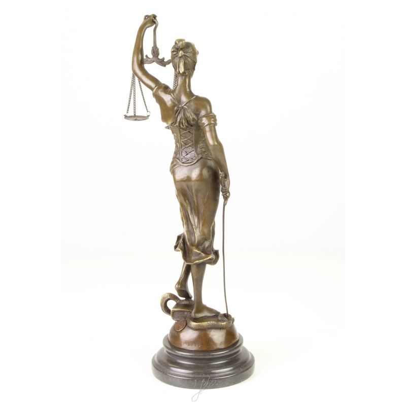 Justitia - statueta din bronz pe un soclu din marmura