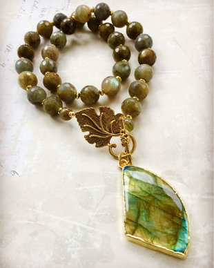 Colier vintage labradorit natural