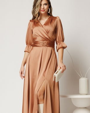 Rochie midi bej de ocazie din voal cu crapatura pe picior