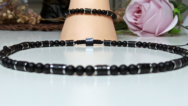 Set sau separat, elegante bijuterii pentru barbati. Colier si bratara onix si hematit.