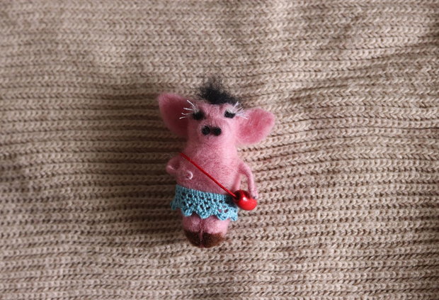 Brosa/decor `Miss Piggy`