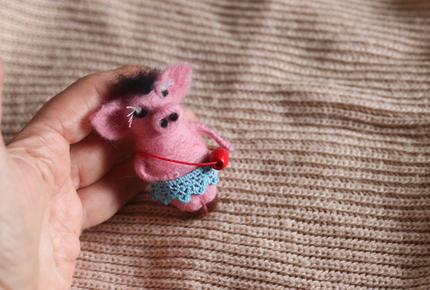 Brosa/decor `Miss Piggy`