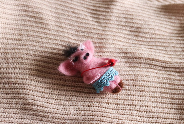 Brosa/decor `Miss Piggy`