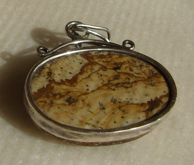 Pandantiv din picture jasper in montura din argint .925