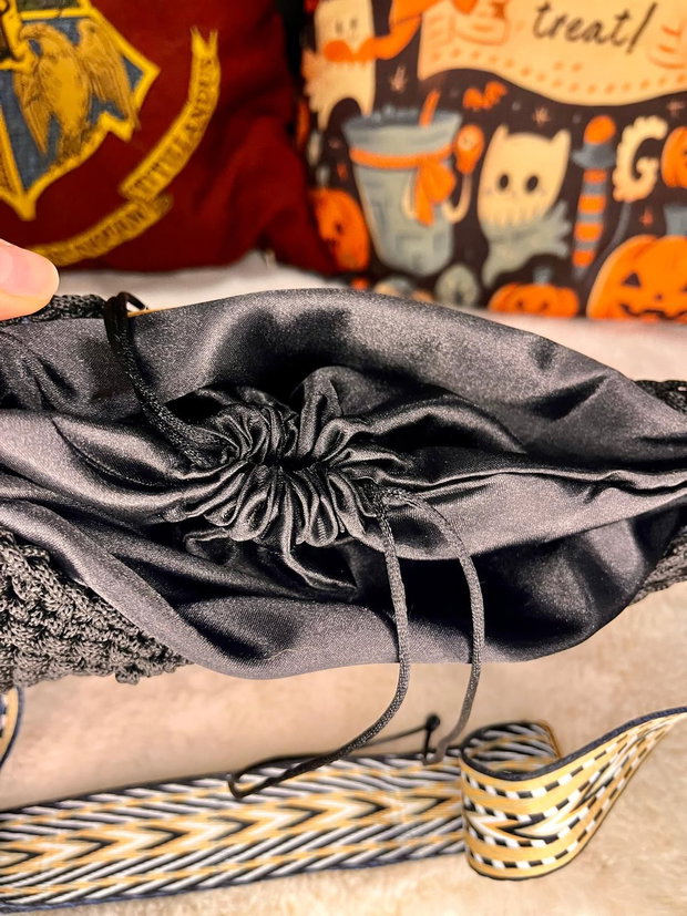 Geanta neagra crosetata