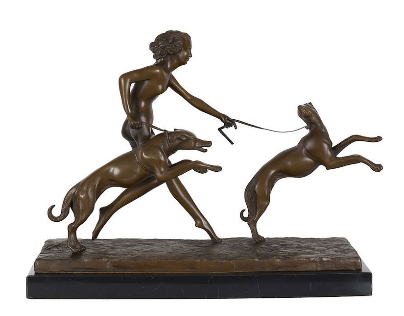 Zeita Diana cu ogarii-statueta din bronz cu soclu din marmura