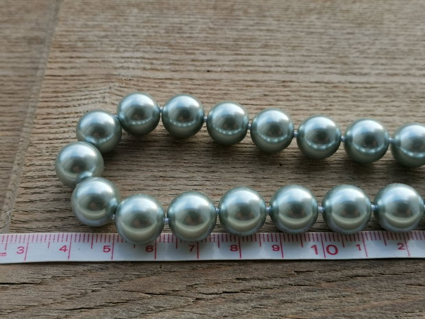 Colier perle sea shell gri