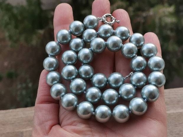 Colier perle sea shell gri