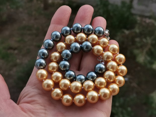 Colier perle sea shell gri-auriu
