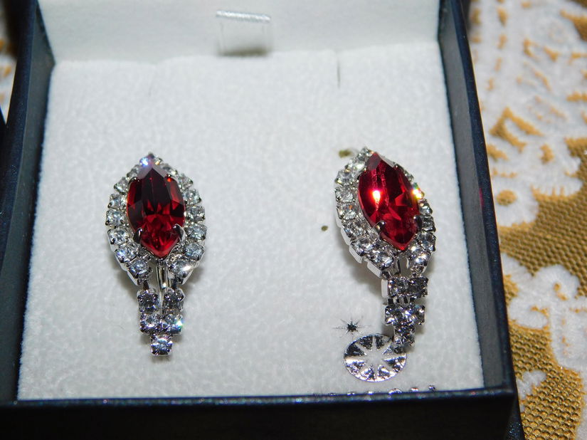 PRECIOSA  ,  bijuterii cristal Republica Ceha , set nou deosebit,, ambalaje originale, etichete producator