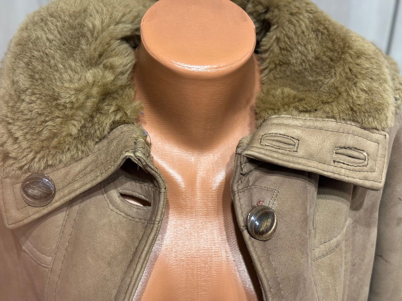 COJOC BLANA OAIE , CU GLUGĂ ,MĂRIME 46