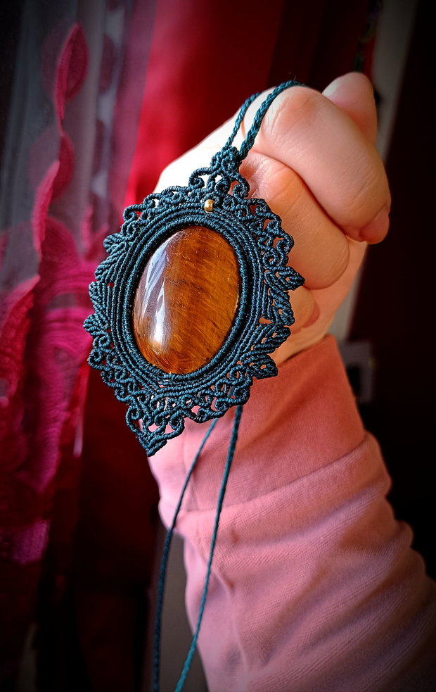 Colier talisman cu Pandantiv Cristal Ochi De Tigru