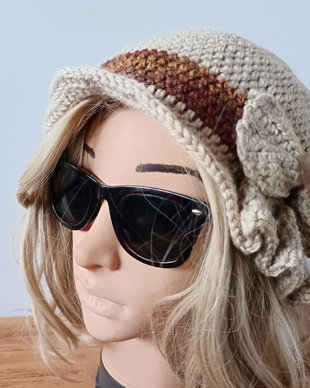 Caciula stil palarie, Beanie
