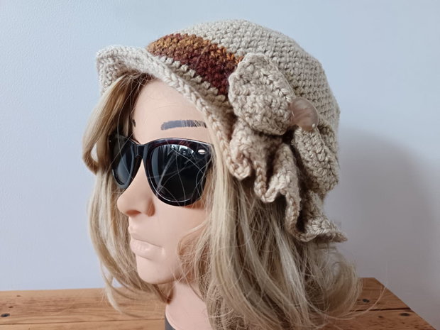 Caciula stil palarie, Beanie