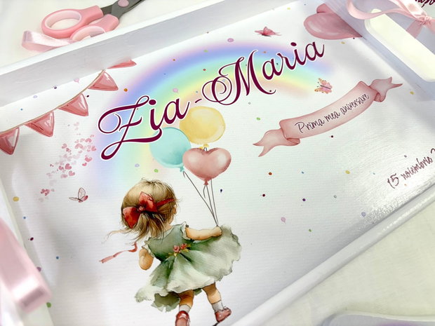 Set aniversar personalizat 1 anisor - Little girl with balloons - Tavita turta si accesorii