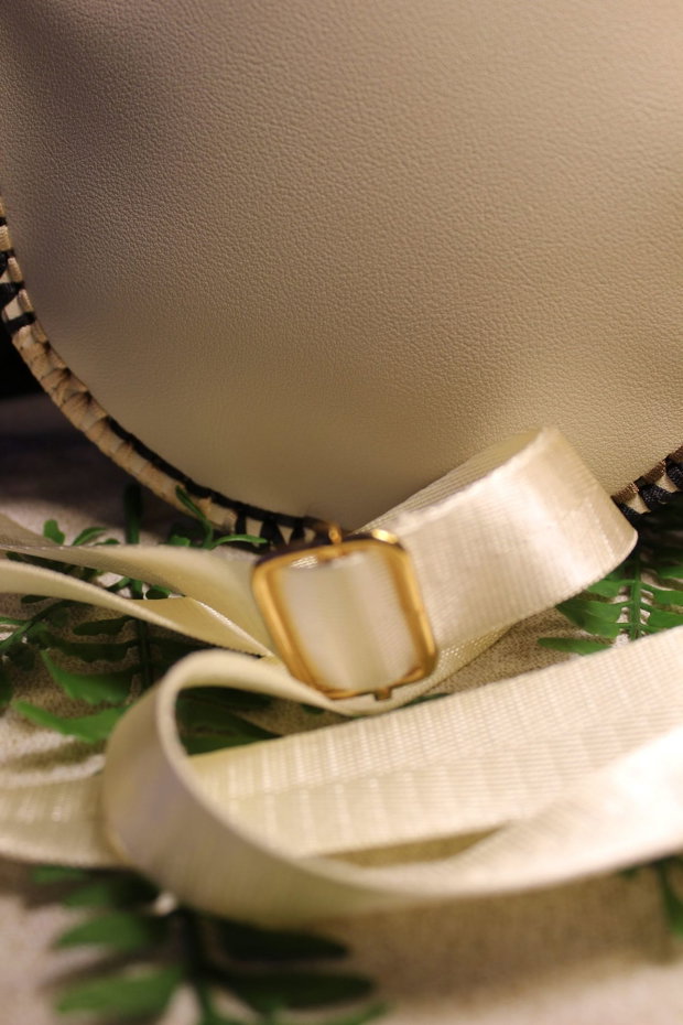 Geanta rotunda ivory
