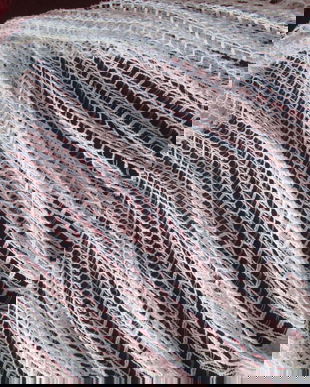 perdea alba deosebita