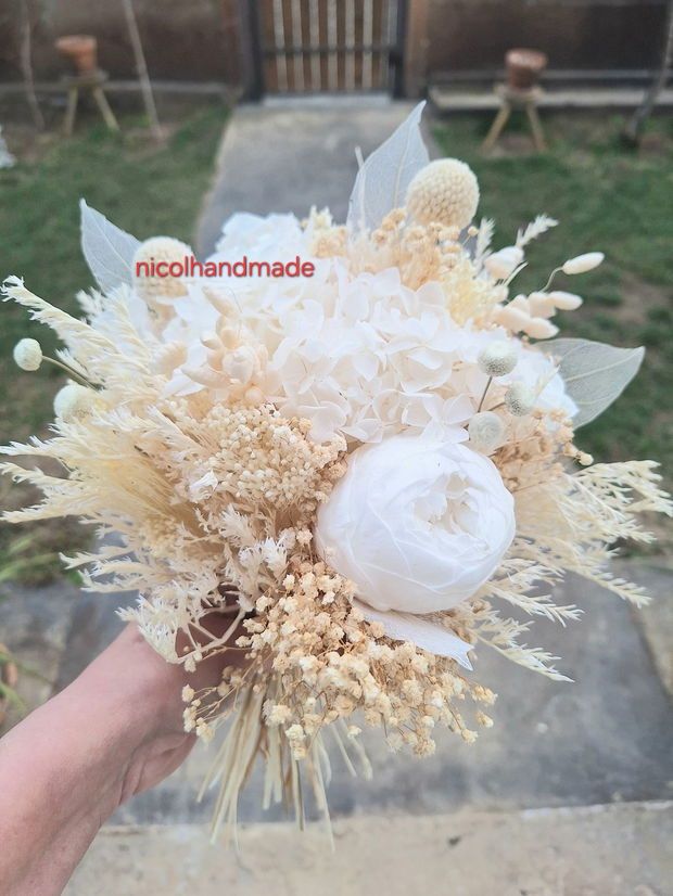 Buchet mireasa alb / Buchet mireasa bujori