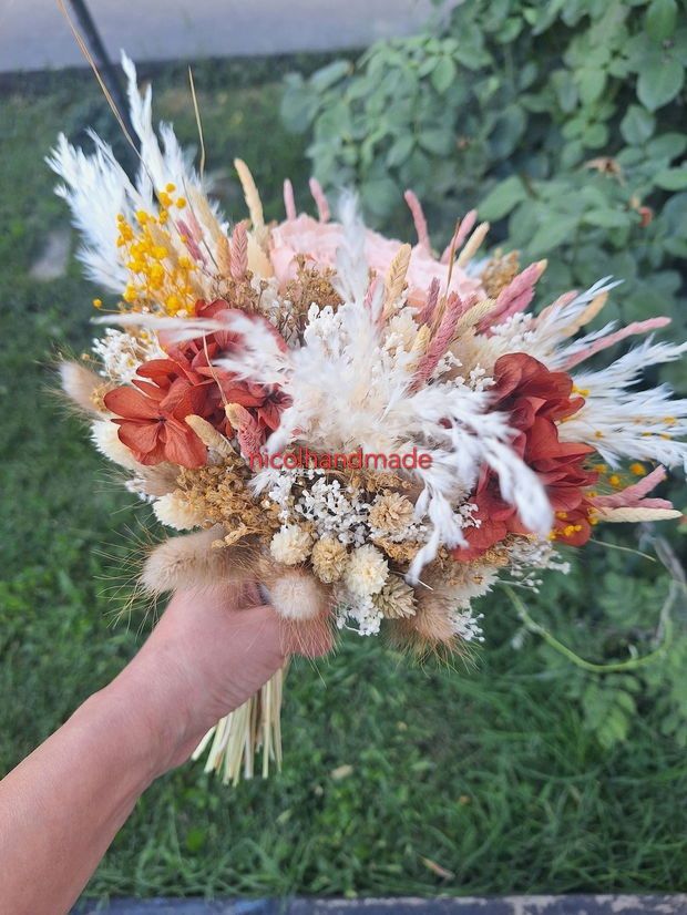 Buchet nașa flori criogenate