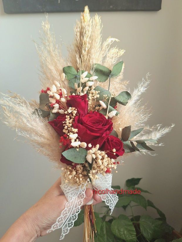 Buchet mireasa trandafiri roșii / pampas / eucalipt