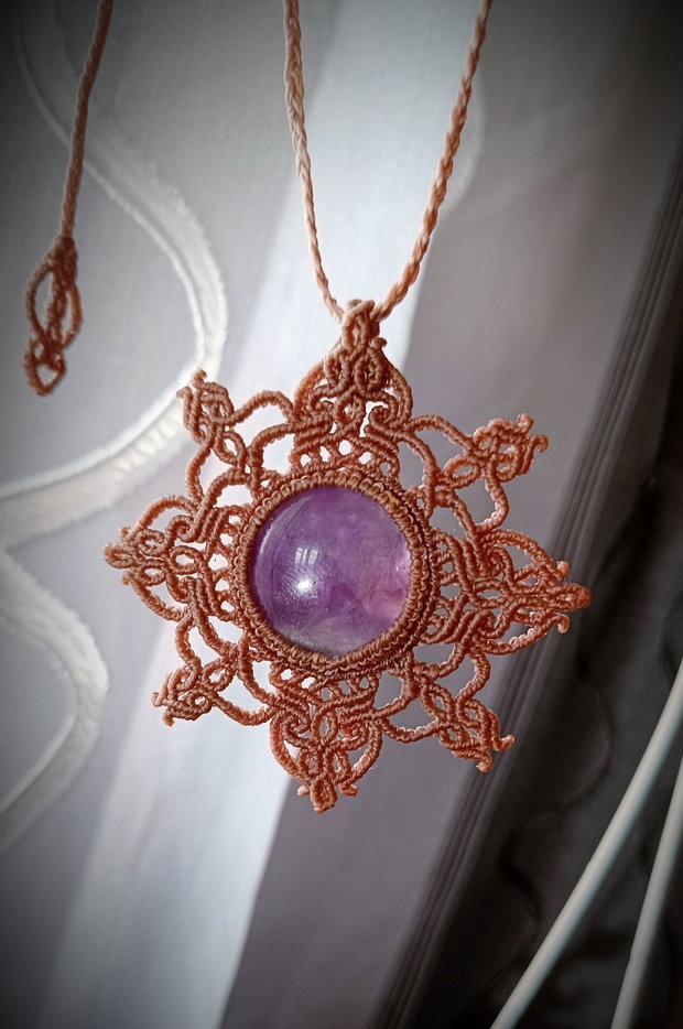 Colier talisman pandantiv mandala cu ametist