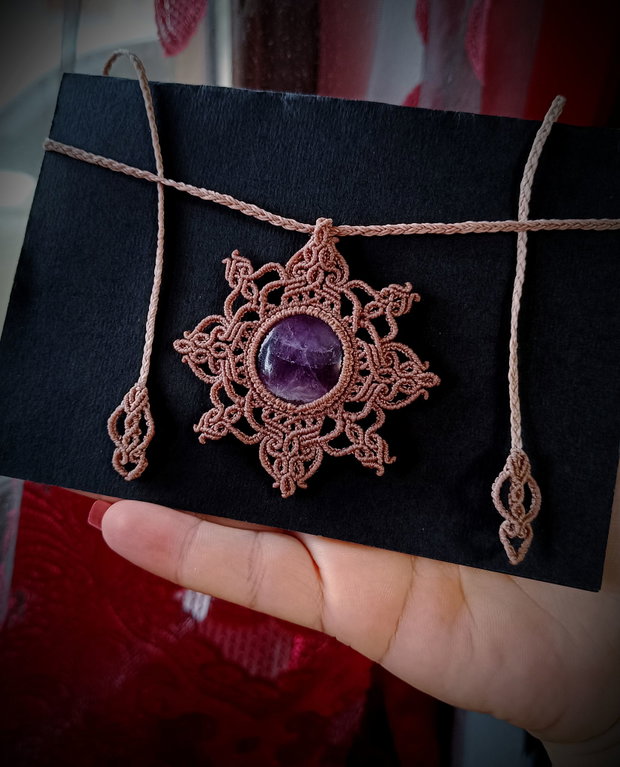 Colier talisman pandantiv mandala cu ametist