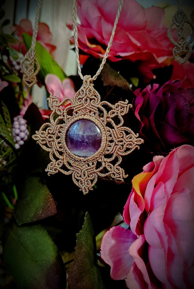 Colier talisman pandantiv mandala cu ametist