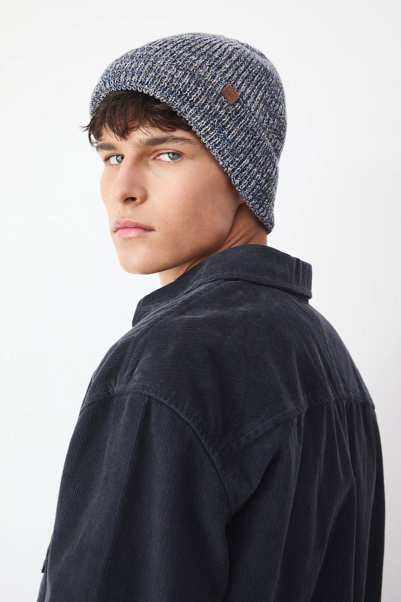 Medicine caciula culoarea albastru marin, din tricot gros