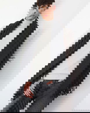 Medicine sal culoarea gri