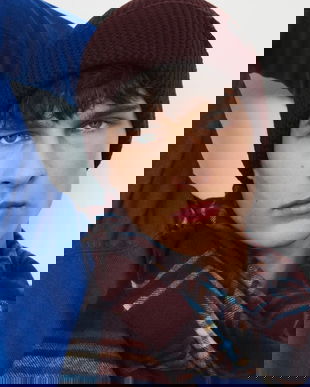 Medicine caciula culoarea bordo