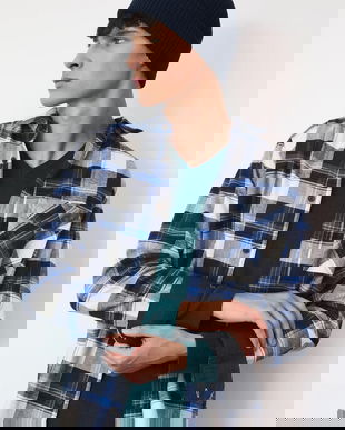 Medicine caciula culoarea albastru marin