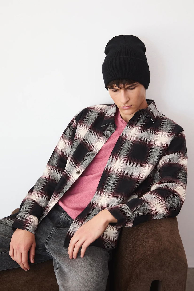 Medicine caciula culoarea negru, din tesatura neteda