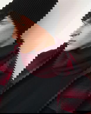 Medicine caciula culoarea negru, din tesatura neteda